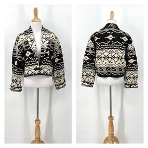 CASUAL CORNER VINTAGE Tapestry Cropped Jacket Womens Medium Black Cream Tribal
